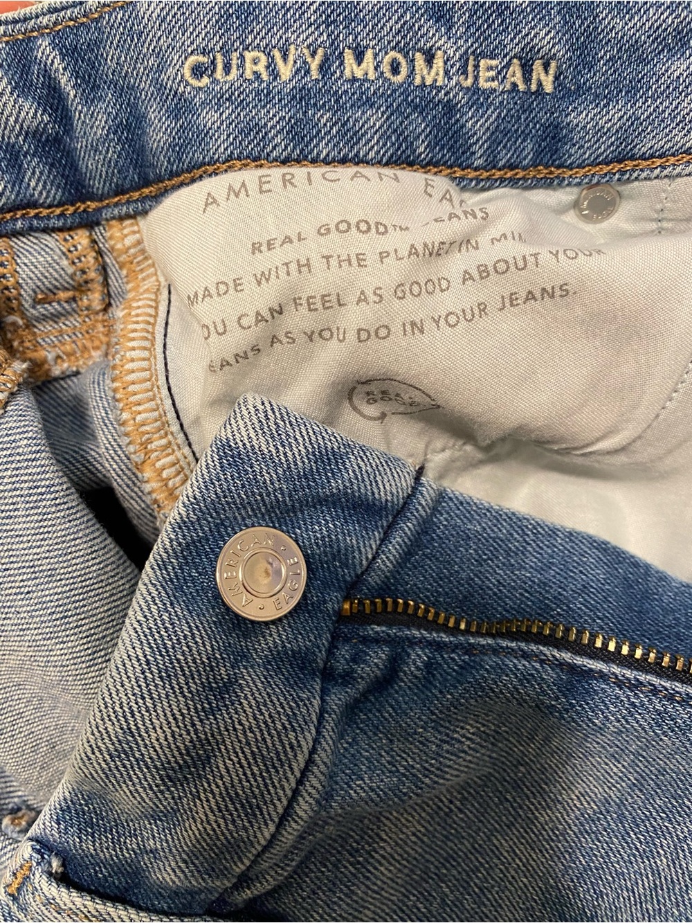 American Eagle Distressed Mom Jeans - Picture 4 of 5